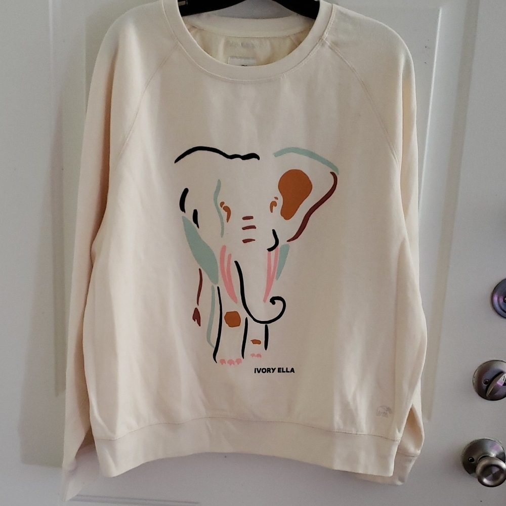 Ivory Ella Cream Elephant Graphic Women's Sweatshirt